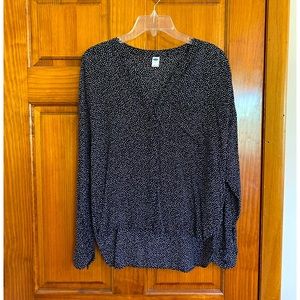 Old Navy Long Sleeve Black Polka Dot Top, Size Medium